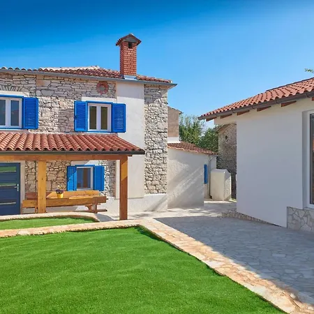 Old Stone Villa With Whirlpool And Sauna Liznjan Exterior photo