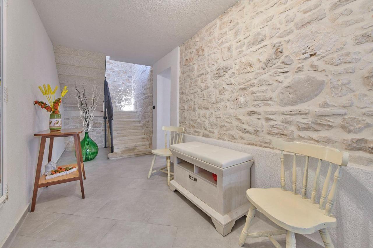Old Stone With Whirlpool And Sauna * Liznjan
